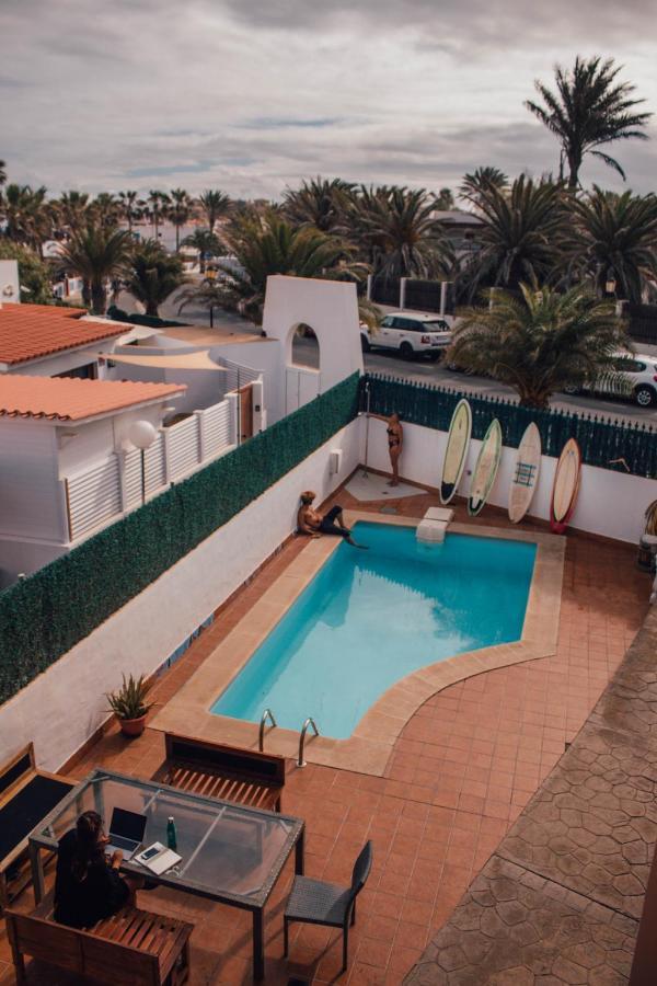 International Surf Camp Only Surf Hostel Corralejo Kültér fotó