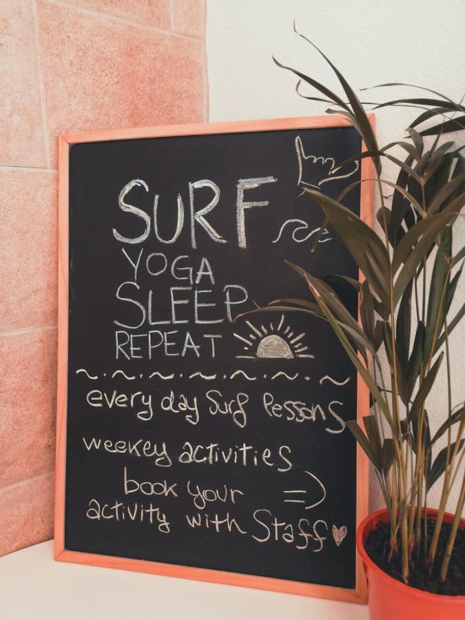 International Surf Camp Only Surf Hostel Corralejo Kültér fotó