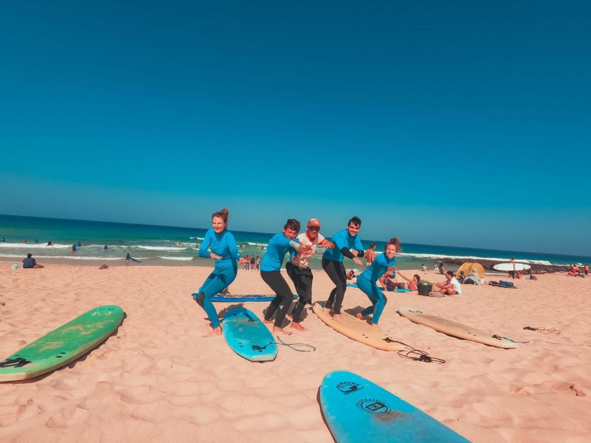 International Surf Camp Only Surf Hostel Corralejo Kültér fotó