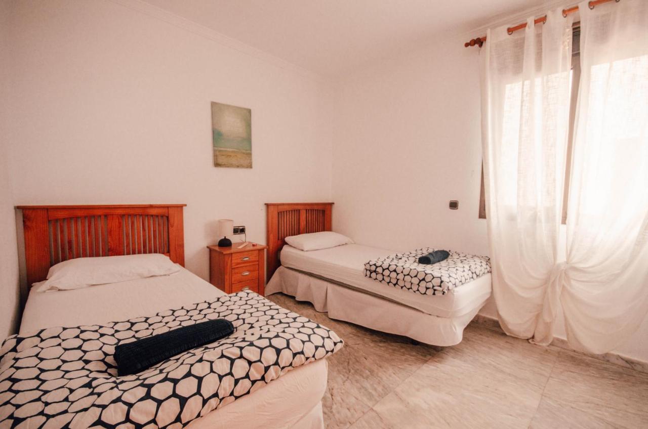 International Surf Camp Only Surf Hostel Corralejo Kültér fotó