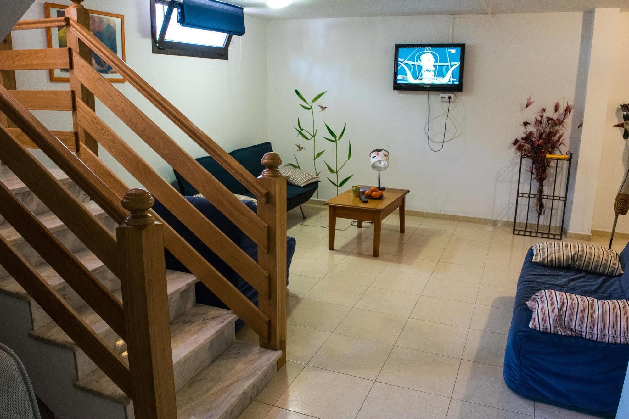 International Surf Camp Only Surf Hostel Corralejo Kültér fotó